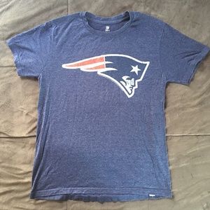 NFL Team Apparel Mens Small New England Patriots T